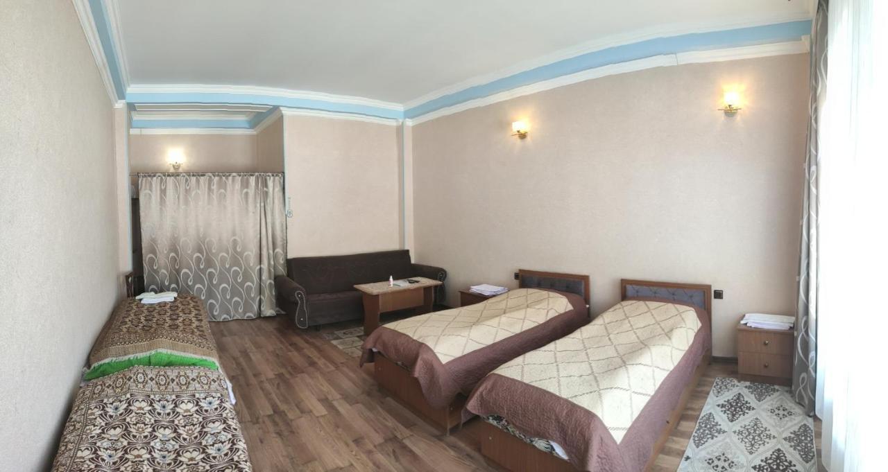 Dost Evi Motel Şǝki Dış mekan fotoğraf