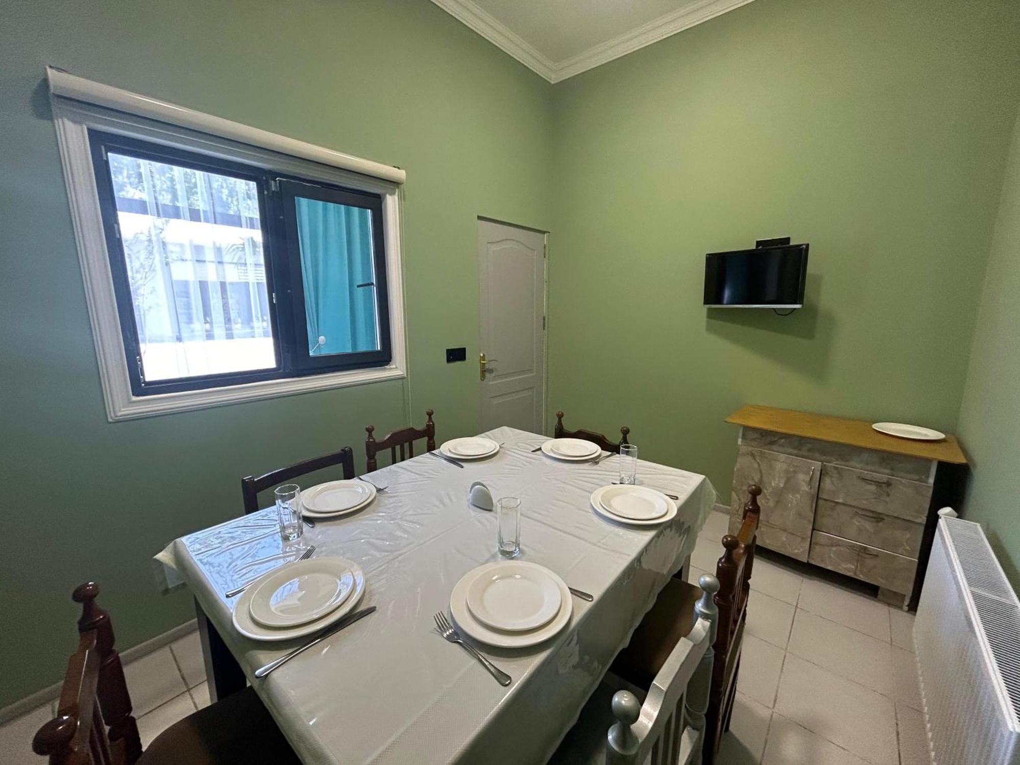 Dost Evi Motel Şǝki Dış mekan fotoğraf